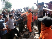 Землетрясение в Индонезии: погибло 92 человека