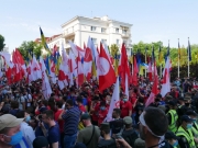 «Вова, выходи!»: Сторонники Шария митингуют на Банковой