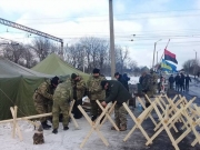 Штаб блокады: В Кривом Торце вооруженные люди штурмуют редут, есть раненые
