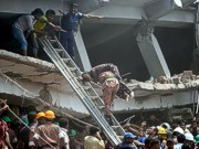 Под обломками дома в Бангладеш найдено более тысячи трупов