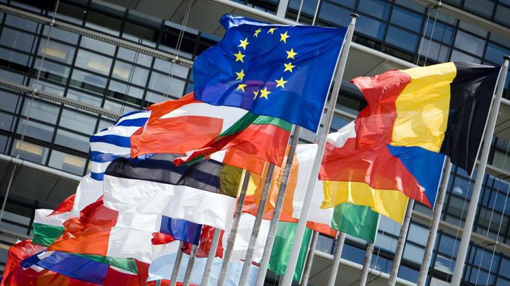 Шесть стран ЕС могут выслать российских дипломатов