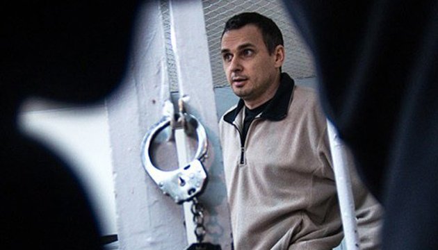 У Сенцова начались проблемы с сердцем и почками — Денисова