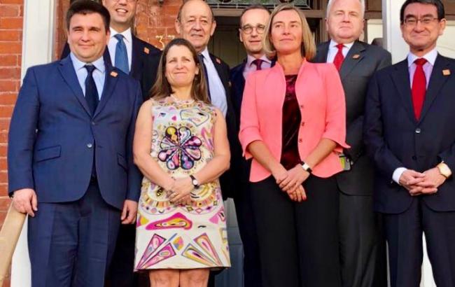 Страны G7 выступили за продление санкций против РФ