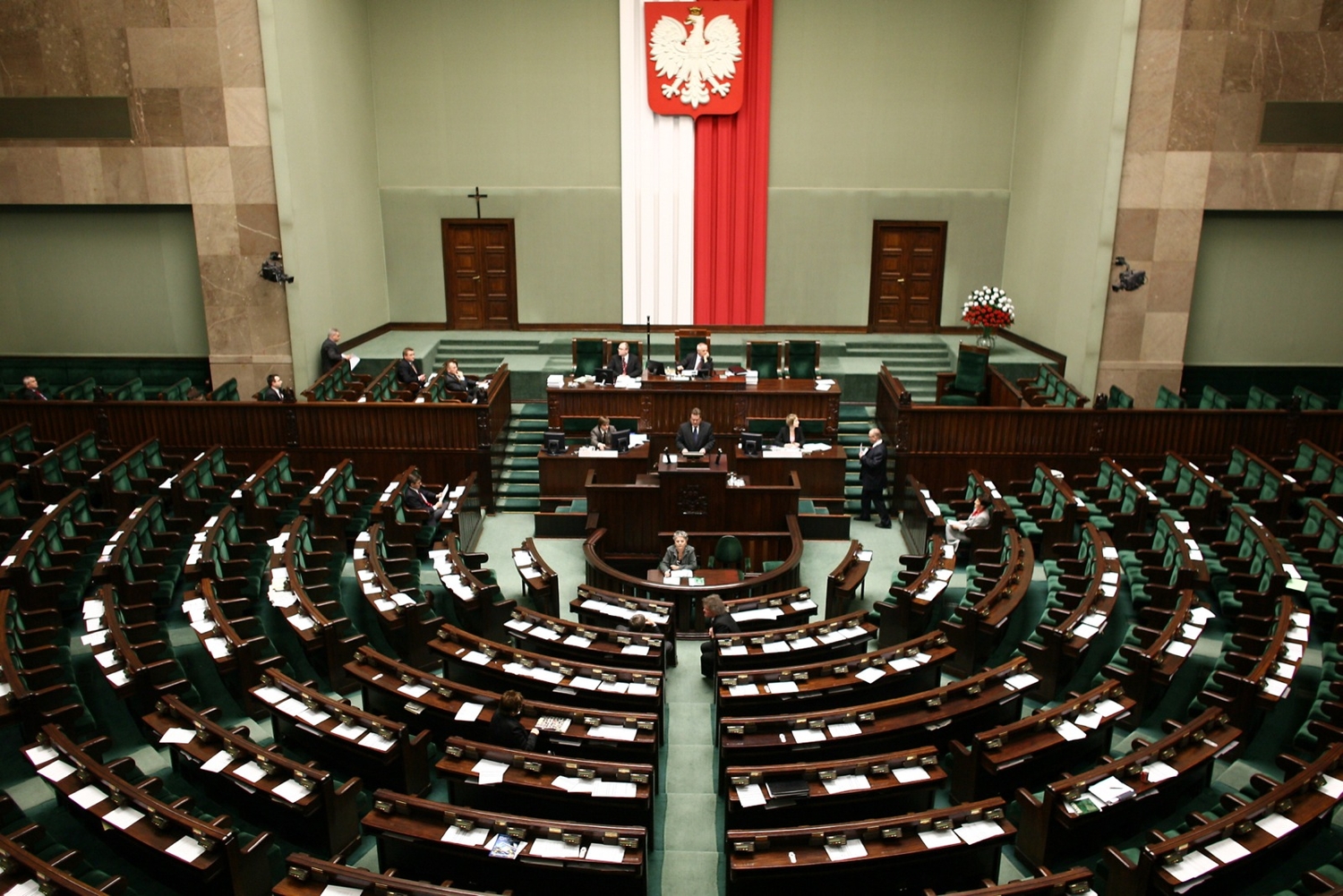 Сенат Польши ночью принял закон о запрете «бандеровской идеологии»