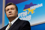 Янукович собирает людей, чтобы провести в Киеве массовые акции после первого тура выборов