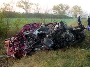 В Одесской области  Peugeot опрокинул автобус с пассажирами: Погиб молодой водитель