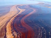 «Экологическая бомба» под Одессой: нефтяное пятно и тысячи тонн гипса