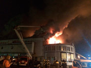 В Киеве горит кинотеатр «Жовтень»