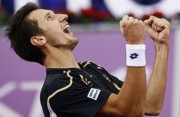 Теннис: Сергей Стаховский вышел во второй раунд турнира АТР в Бухаресте