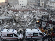 В Стамбуле обрушился многоэтажный дом, есть погибшие