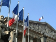 Сенат Франции рекомендует отменить санкции против России