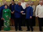 Встреча Трампа и Путина ограничилась рукопожатием