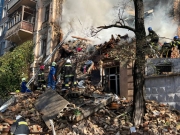 Число жертв в результате попадания дронов-камикадзе в жилой дом в Киеве увеличилось до трех