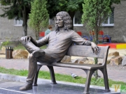 В Киеве появились скверы имени Кузьмы Скрябина и Бориса Немцова