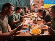 Зеленский признался, что выпил с украинскими военными на Донбассе