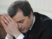 «У Суркова сдали нервы, он разбрасывал бумаги и кричал» — Аваков