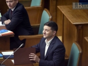 Зеленский выступил в Конституционном суде и покинул заседание