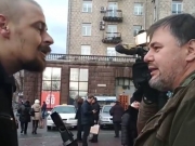В Киеве спикер «Правого сектора» Бык напал на журналиста Коцабу