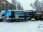 На Донбассе военный грузовик столкнулся с автобусом с шахтерами