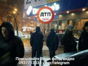 В Киеве в пиццерии произошла драка со стрельбой, есть раненые