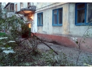 В Мариуполе из гранатомета обстреляли жилой дом: фото