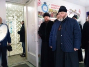 На блокпосту на Донбассе полиция задержала митрополита УПЦ МП