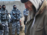 В Крыму ФСБ проводит массовые обыски в домах крымскотатарских семей: задержаны 17 человек