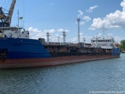 Экипаж задержанного российского танкера освободили