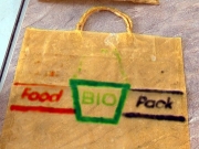 В Сумах создали биопакеты, которые могут полностью заменить пластик
