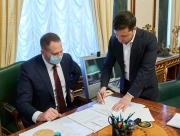 Зеленский подписал закон о рынке земли