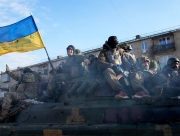 Украинцы больше всего доверяют ВСУ, президент — на шестом месте