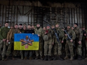 Зеленский приехал под Бахмут и наградил его защитников