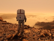 Должны ли мы отправляться на Марс сейчас?