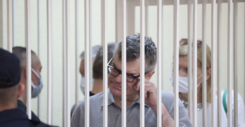 В Беларуси оппозиционера Бабарико приговорили к 14 годам тюрьмы