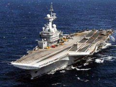 Мощнейший авианосец Франции отправился на борьбу с «ИГ»