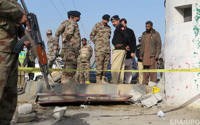 Число жертв взрыва в Пакистане увеличилось до 15 человек