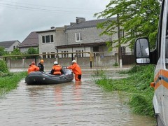 В России из-за угрозы прорыва дамбы эвакуируют 60 тысяч человек