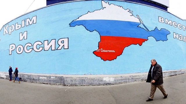 Почему были сданы Крым и Донбасс?