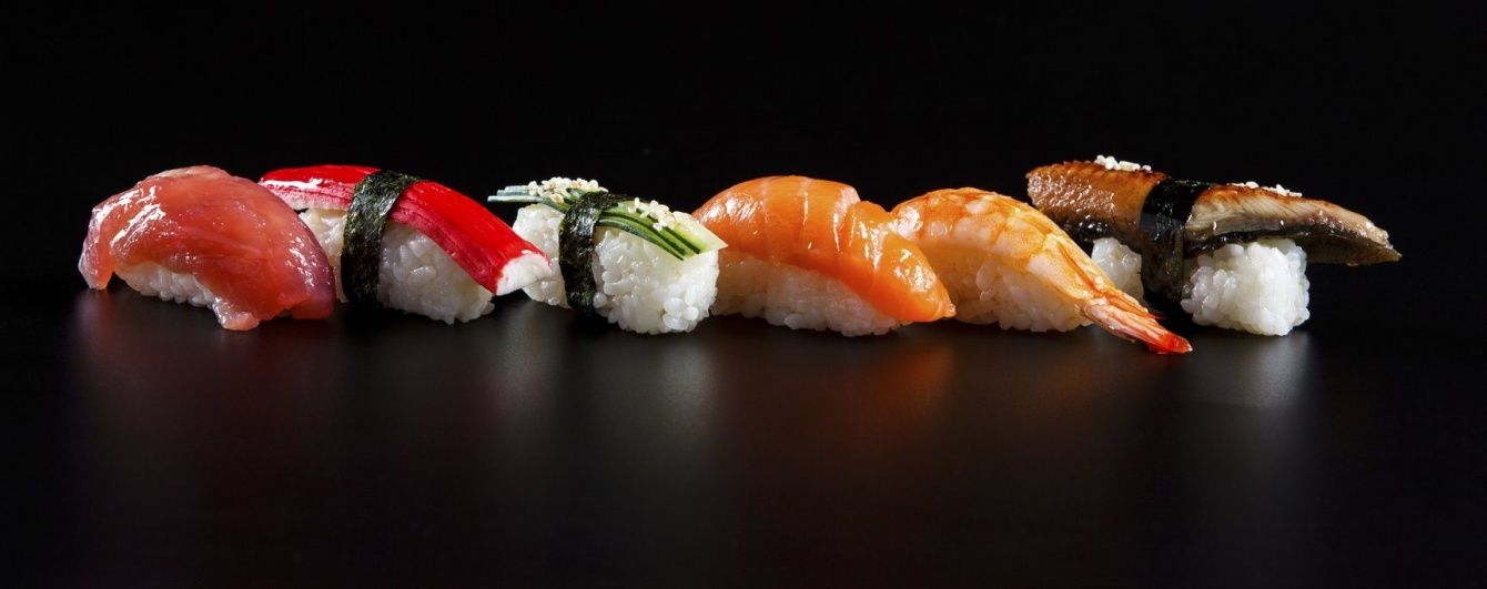 Суши и роллы: популярные разновидности и рецепты их приготовления