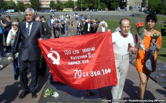 9 мая: в Тернополе — драка, во Львове — все по сценарию