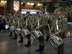На киевском вокзале исполнили гимн украинских националистов