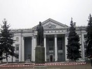 В Черкасской области снесли памятник Ленину