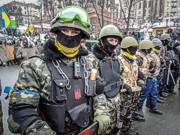 В Киеве безуспешно пытались разобрать баррикады на Крещатике