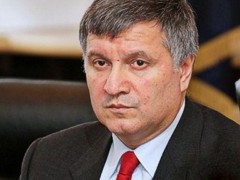 Аваков инициирует службу в армии на контрактной основе