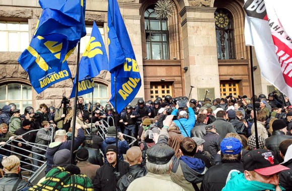 В Киеве произошли столкновения между протестующими и милицией