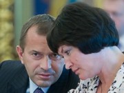 Клюев и Акимова стали первыми, кто отказался от депутатских мандатов