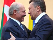 Янукович и Лукашенко договорились о встрече в мае