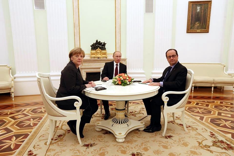 Меркель, Олланд и Путин разъехались, договорились созвониться