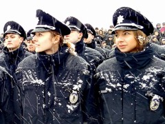 В Днепропетровске 950 патрульных полицейских приняли присягу