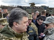 Порошенко похвастался: Война создала новые рабочие места